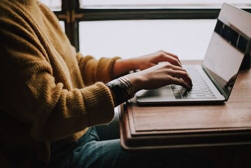 8 Ways to Increase Employee Retention Through Recognition